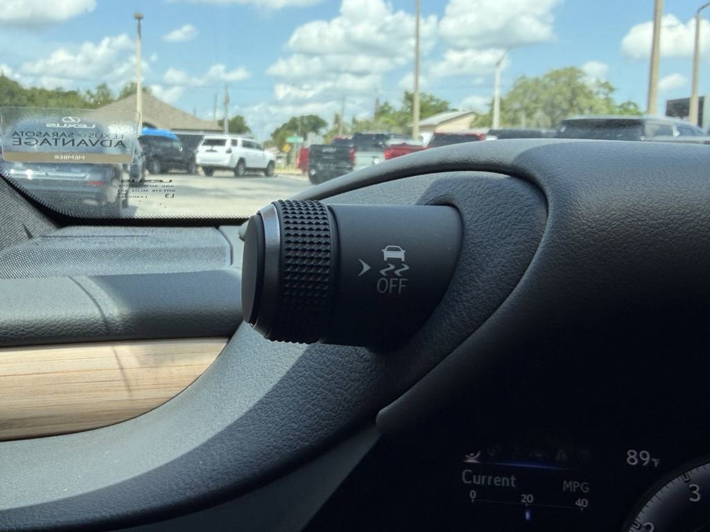Used 2024 Lexus ES 350 w/ Technology Package FWD image 34