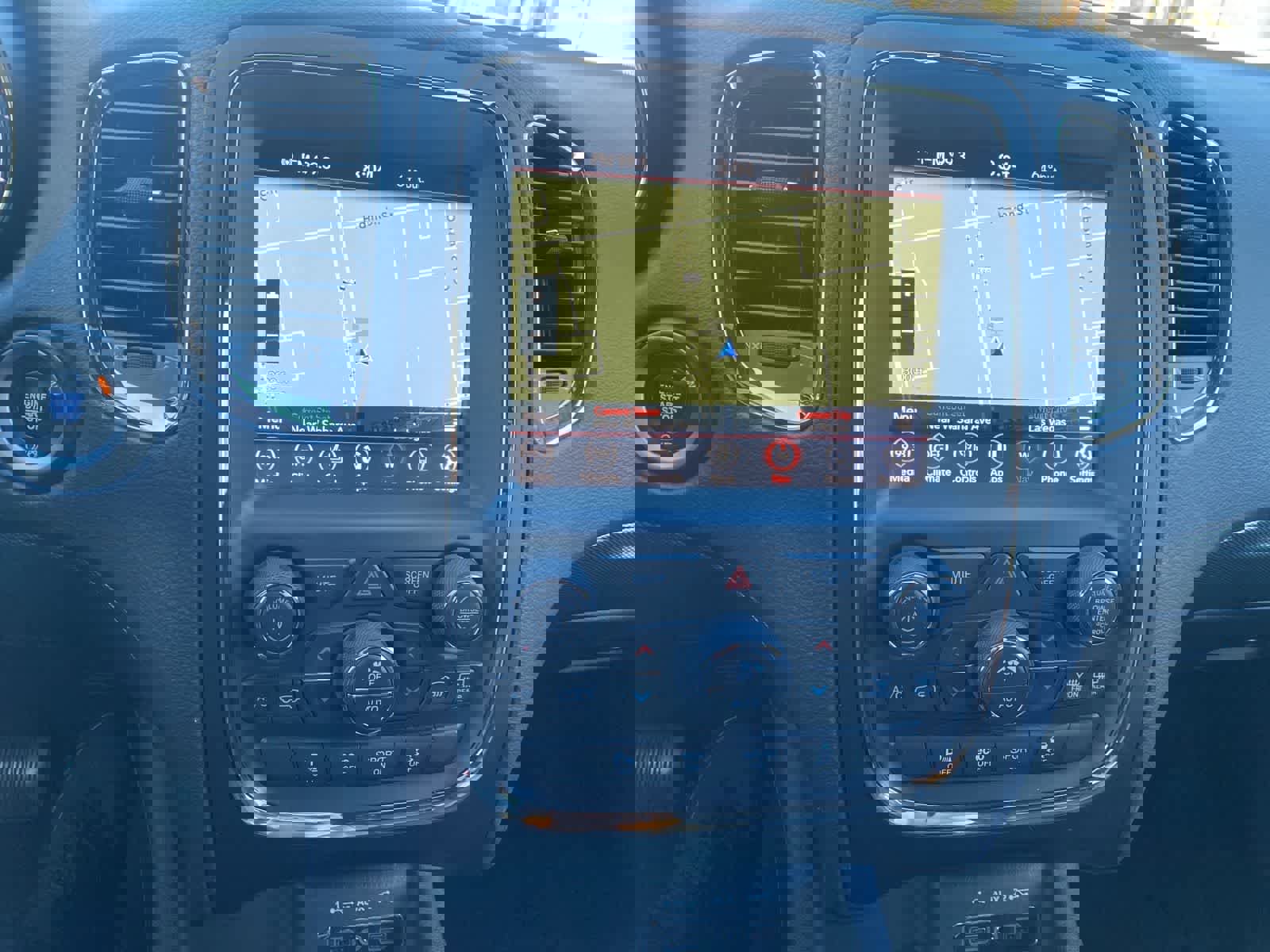 Used 2020 Dodge Durango R/T w/ Blacktop Package RWD image 15