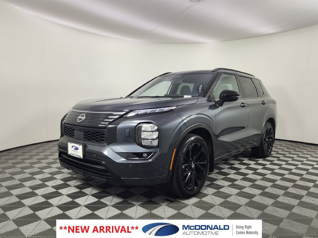 Used 2026 Nissan Rogue Platinum w/ Family Package AWD/4WD image 1