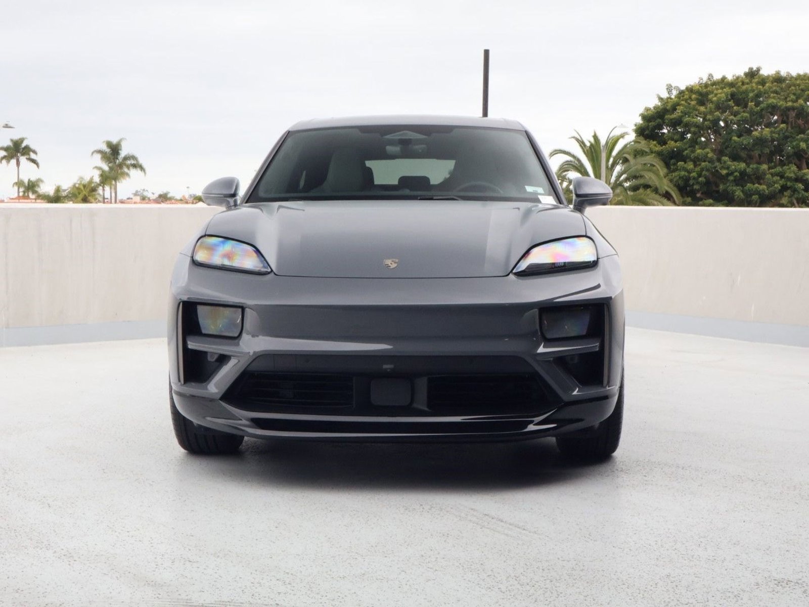 New 2026 Porsche Macan Turbo Electric AWD/4WD image 6