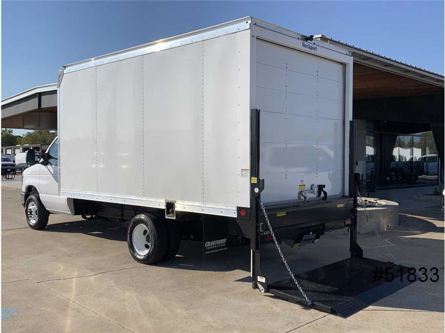 Used 2023 Ford E-450 and Econoline 450 Super Duty w/ Power Windows & Locks Group image 8