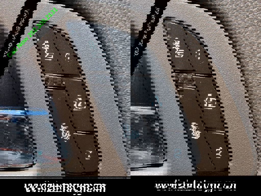 Used 2012 GMC Yukon XL SLT w/ SLT-2 Equipment Package AWD/4WD image 23