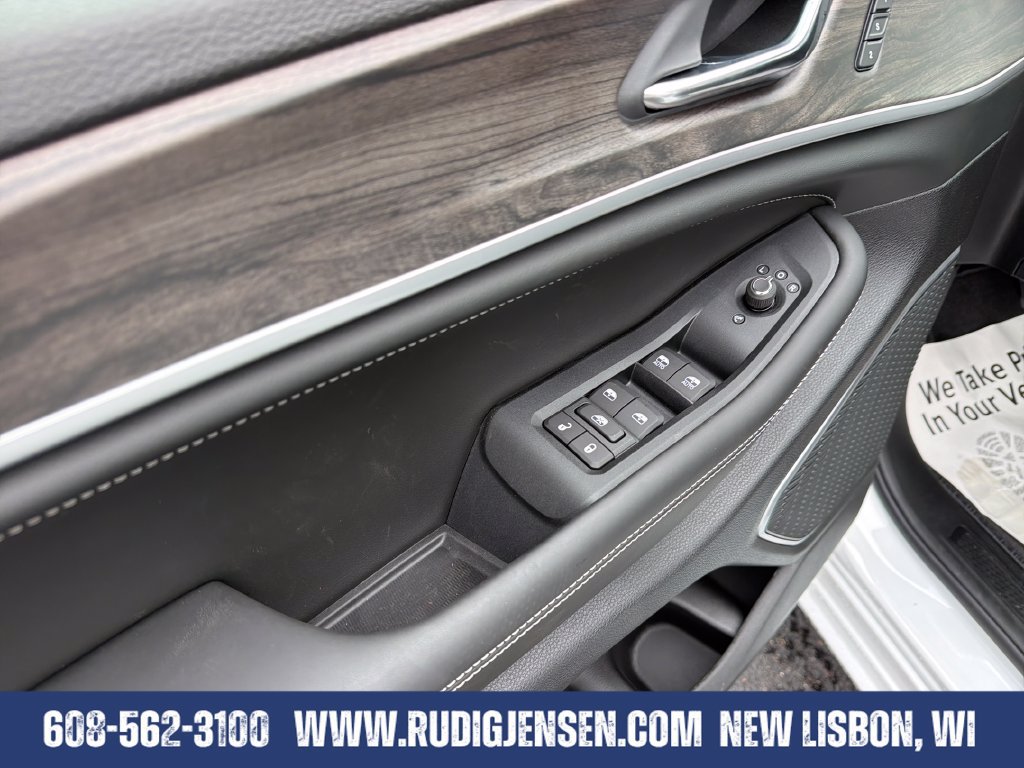 New 2027 Jeep Grand Cherokee L Limited AWD/4WD image 11