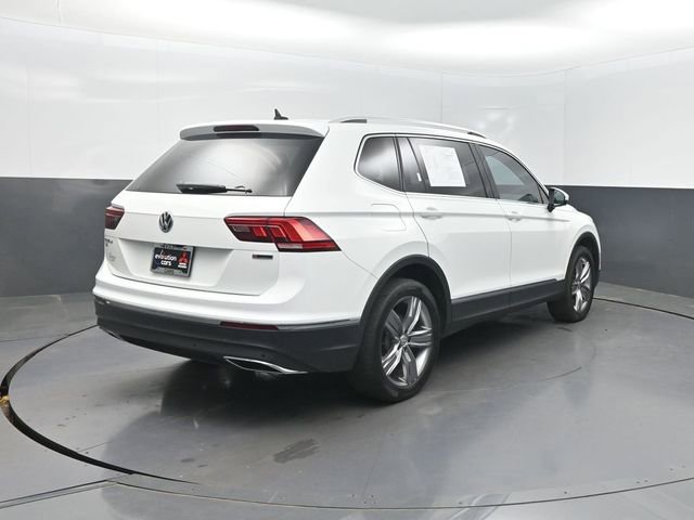 Used 2021 Volkswagen Tiguan SEL AWD/4WD image 32