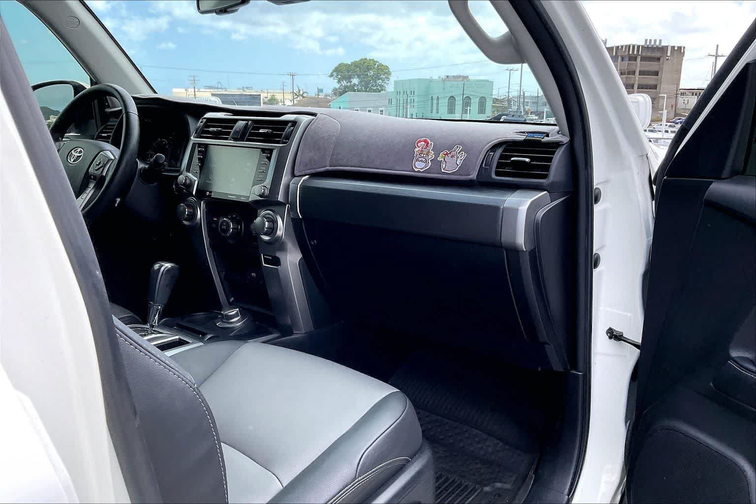 Used 2022 Toyota 4Runner SR5 Premium AWD/4WD image 23