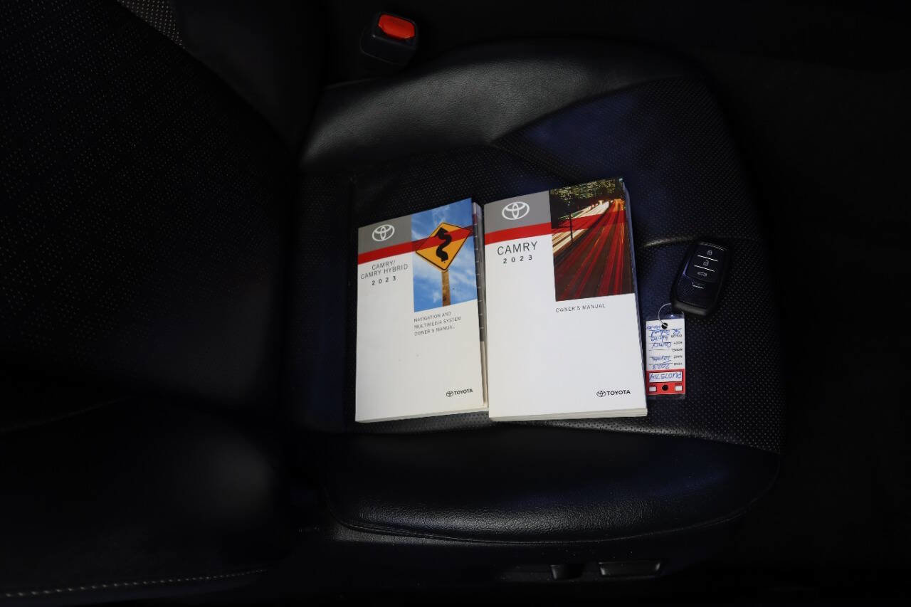 Used 2023 Toyota Camry XSE w/ Navigation Package image 27
