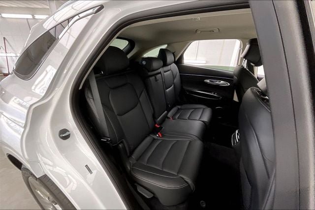 Used 2026 Genesis GV70 2.5T AWD/4WD image 18