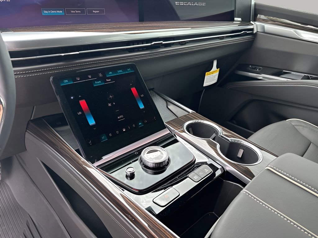 New 2026 Cadillac Escalade Luxury w/ LPO, Floor Liner Package image 41