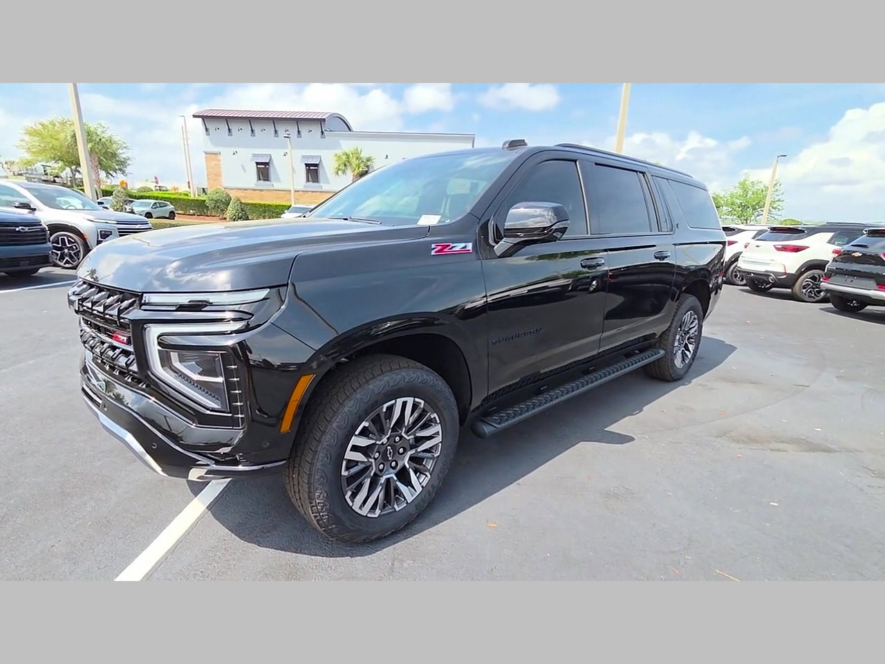 New 2026 Chevrolet Suburban Z71 w/ Comfort Package image 25