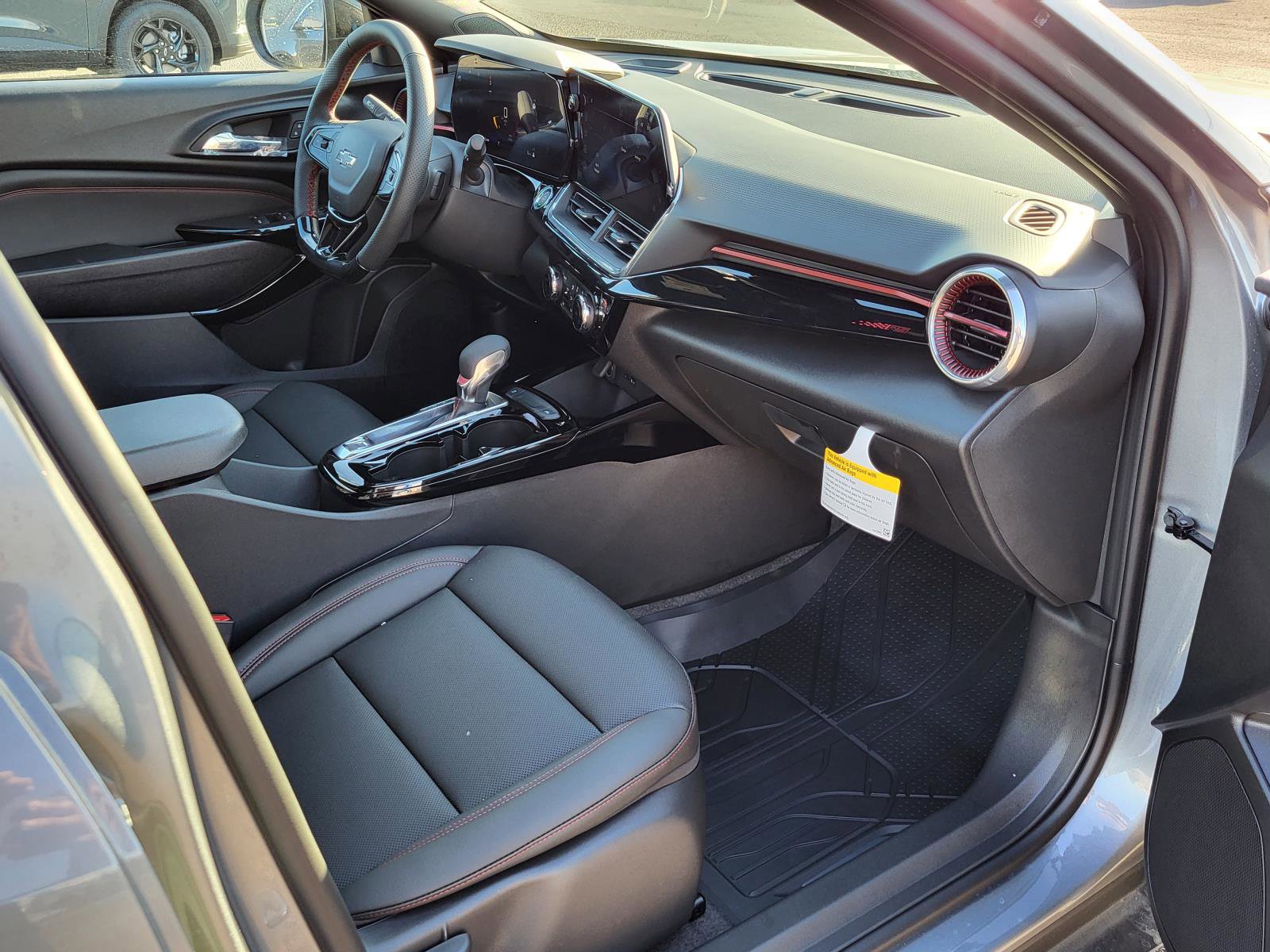 New 2026 Chevrolet Trax RS w/ Driver Confidence Package image 9