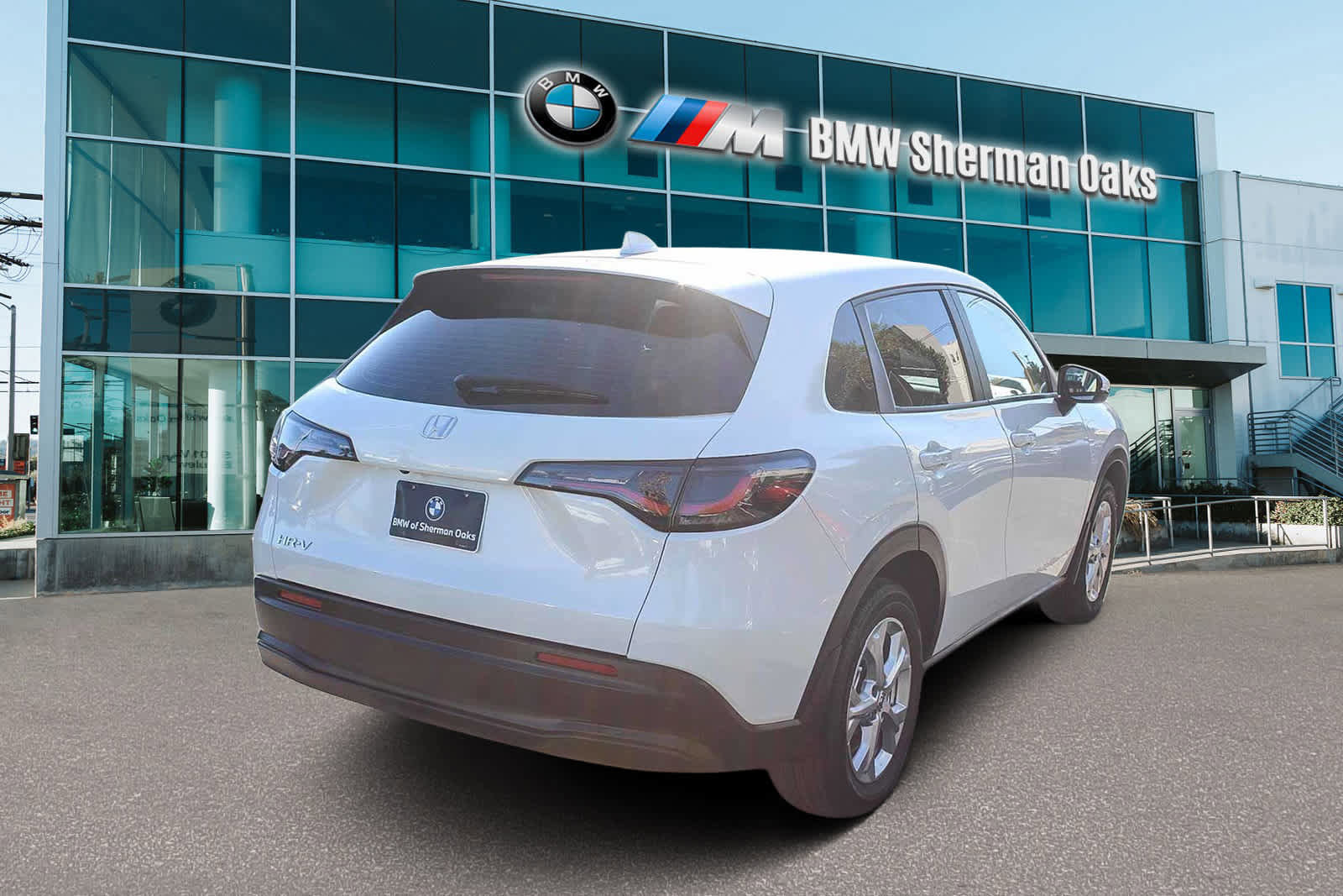 Used 2023 Honda HR-V LX image 4