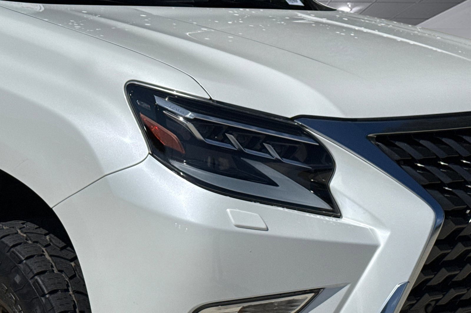 Used 2020 Lexus GX 460 Premium image 11