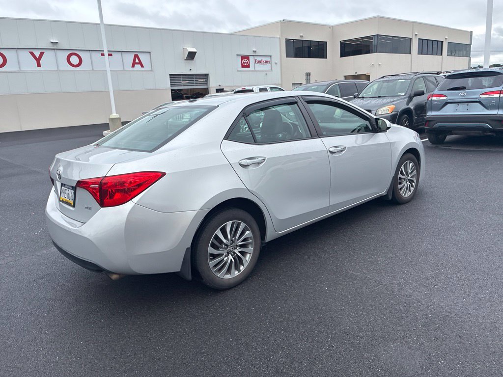 Used 2017 Toyota Corolla XLE w/ Carpet Mat Package (TMS) FWD image 9