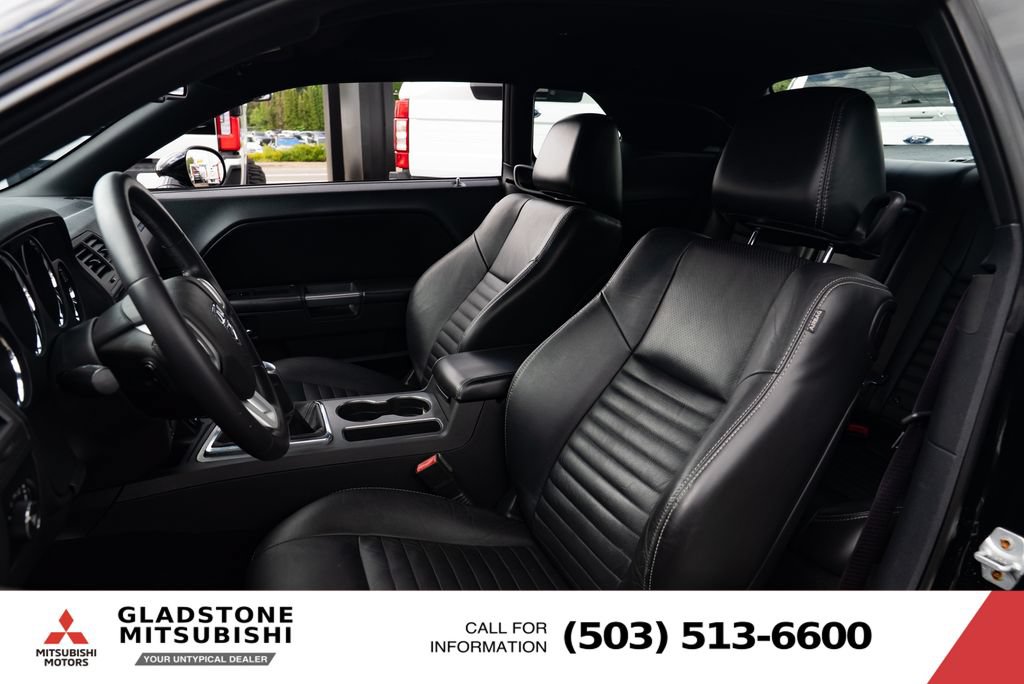 Used 2013 Dodge Challenger R/T Plus RWD image 8