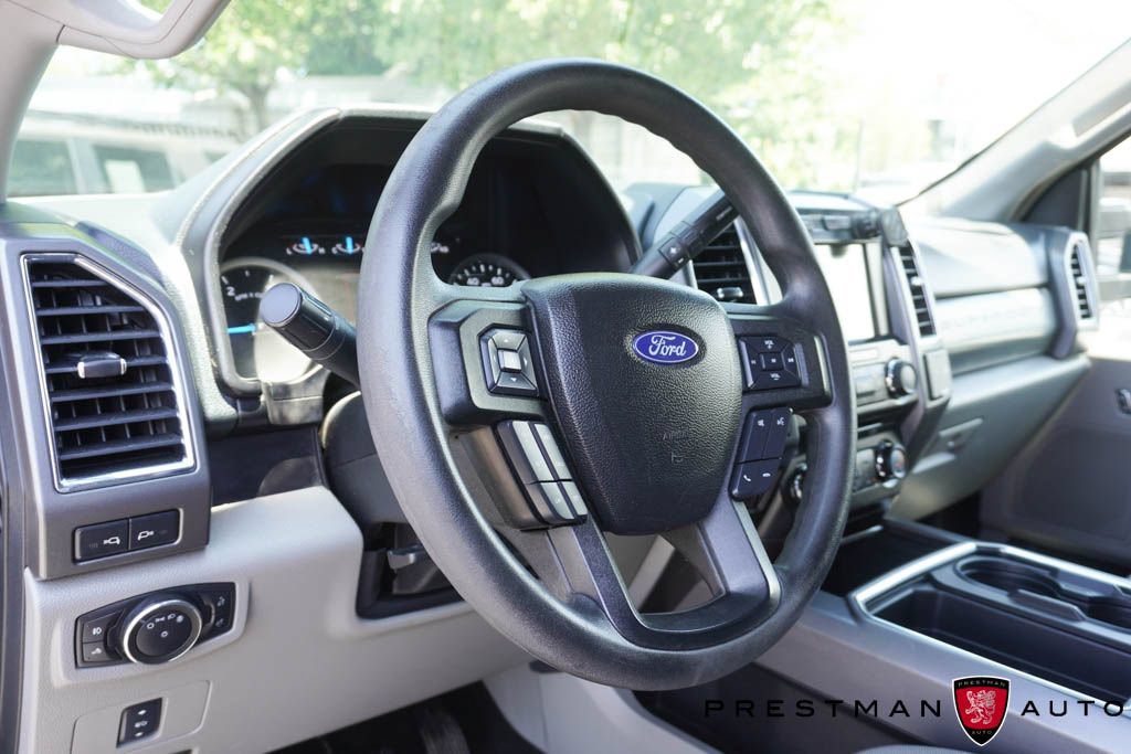 Used 2017 Ford F250 XLT w/ XLT Premium Package AWD/4WD image 36