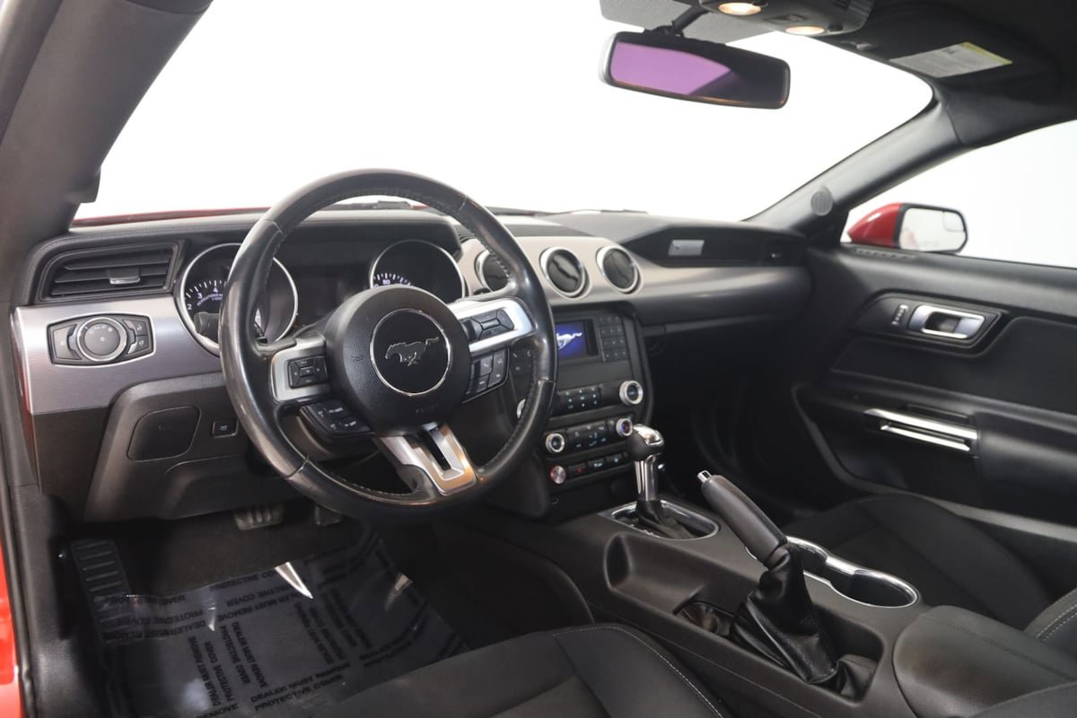 Used 2019 Ford Mustang GT RWD image 30