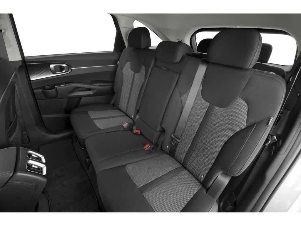 Certified 2026 Kia Sorento LX FWD image 9