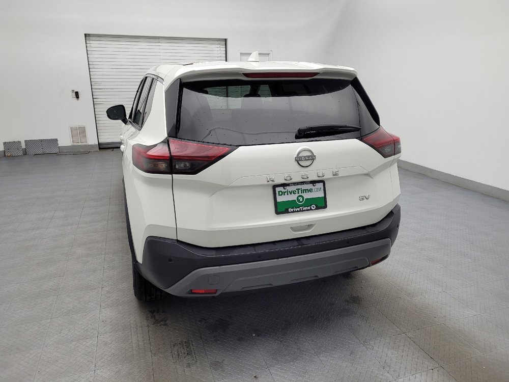 Used 2023 Nissan Rogue SV image 6