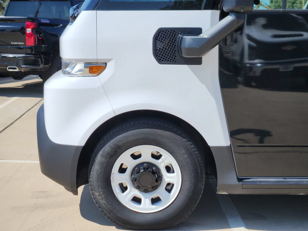 Used 2024 Chevrolet Brightdrop 600 w/ Battery Pack, Max Range AWD/4WD image 8
