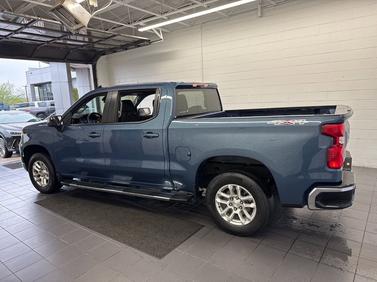 Used 2024 Chevrolet Silverado 1500 LT image 5
