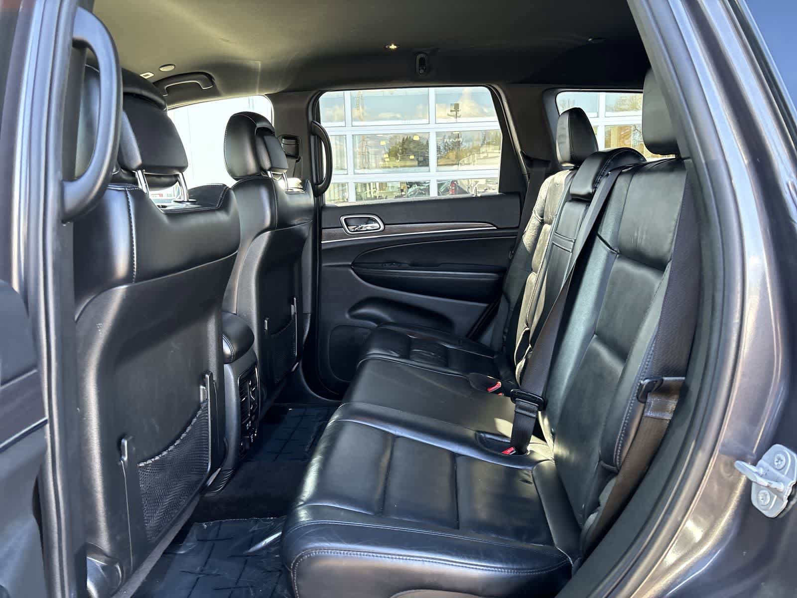 Used 2018 Jeep Grand Cherokee Limited w/ Trailer Tow Group IV image 7