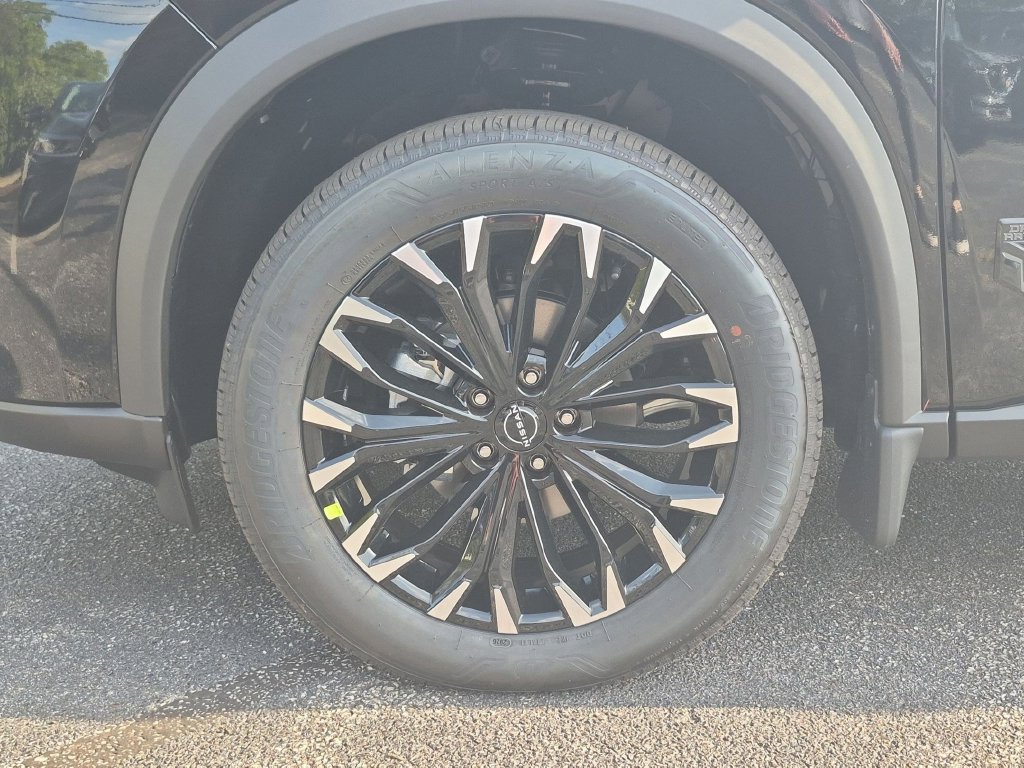 New 2026 Nissan Rogue Dark Armor AWD/4WD image 13