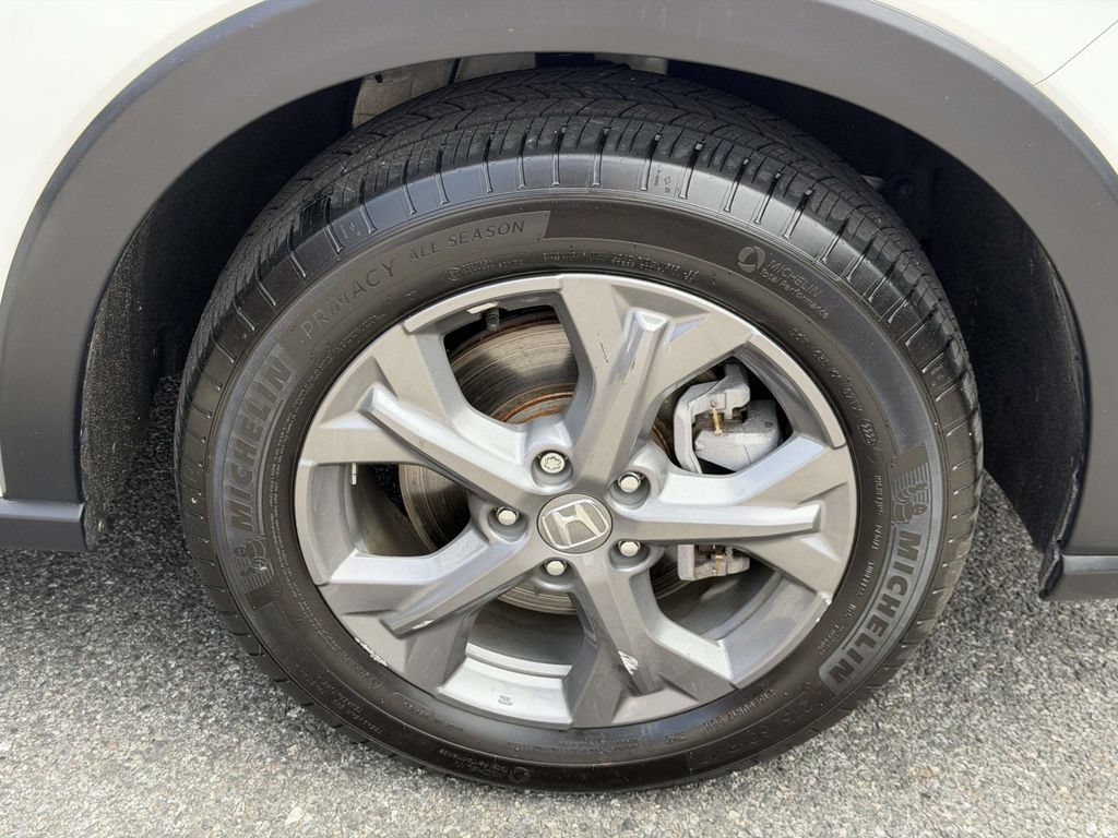 Used 2026 Honda HR-V LX image 9