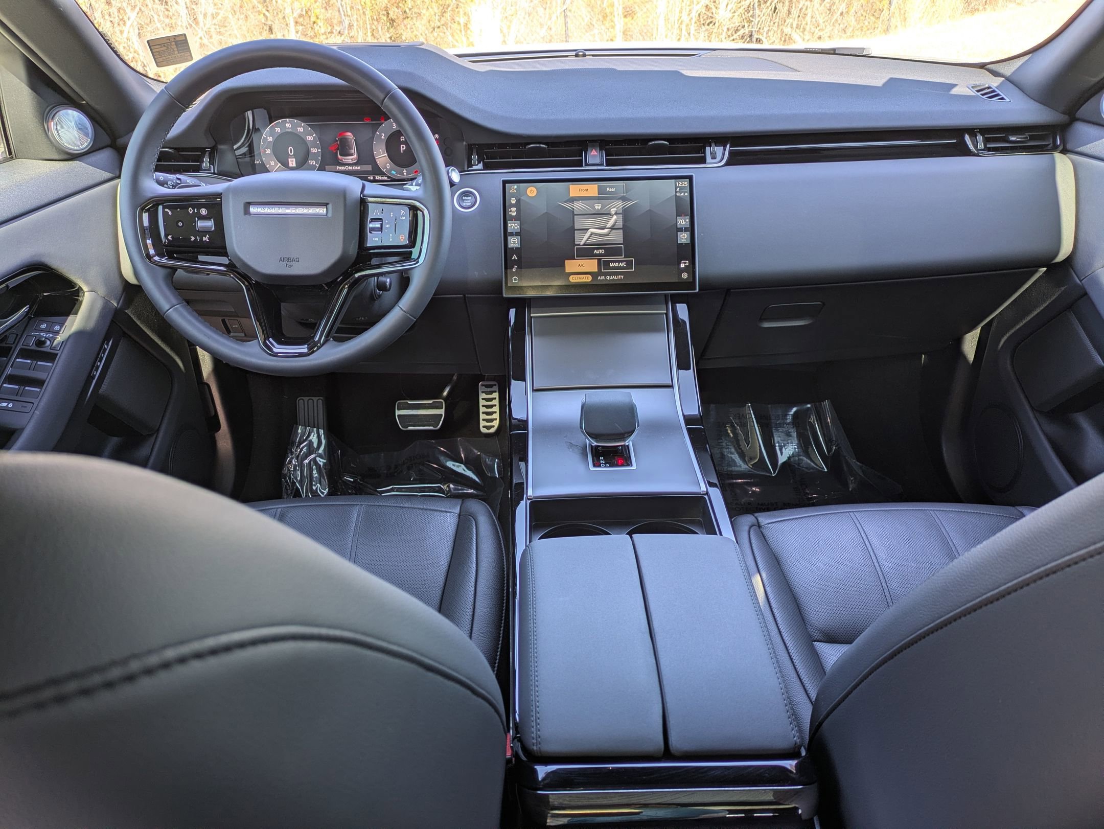 Certified 2025 Land Rover Range Rover Evoque Dynamic SE image 24