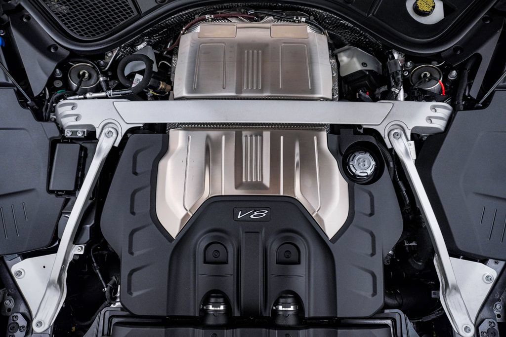 Used 2024 Bentley Continental GT AWD/4WD image 33