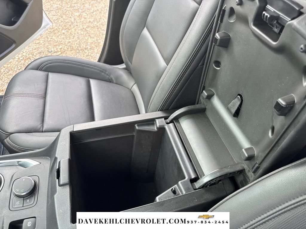 Used 2023 Chevrolet Traverse RS FWD image 20
