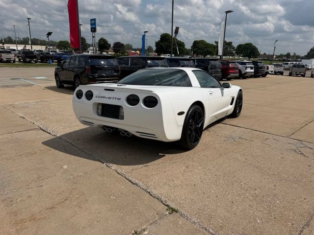 Used 2004 Chevrolet Corvette Coupe RWD image 7