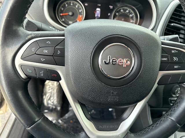 Used 2015 Jeep Cherokee Trailhawk w/ Comfort/Convenience Group image 16