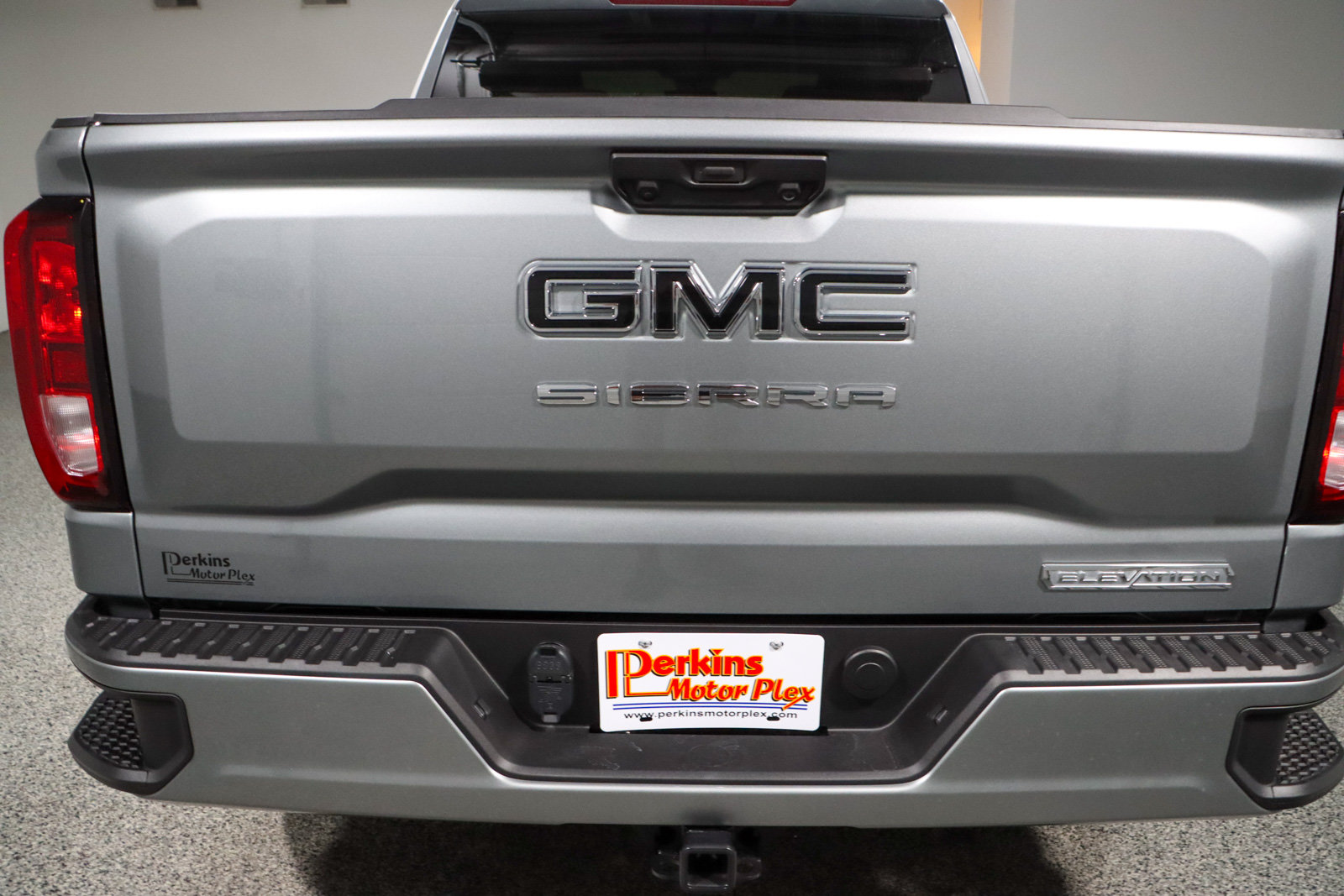 Used 2026 GMC Sierra 1500 Elevation AWD/4WD image 8