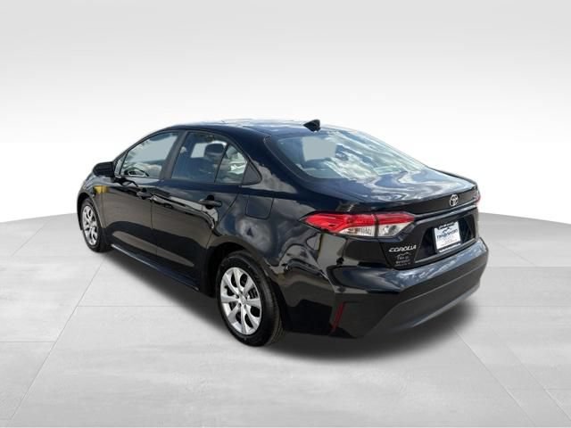 Used 2024 Toyota Corolla LE FWD image 11