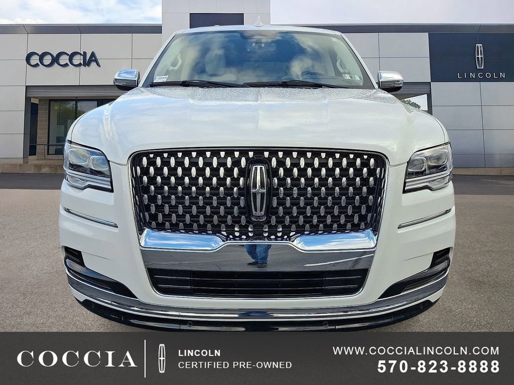 Certified 2024 Lincoln Navigator Black Label AWD/4WD image 2