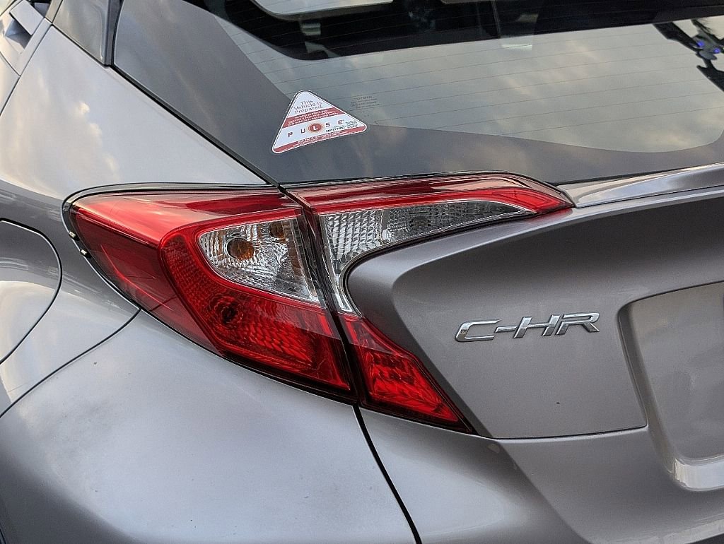 Used 2018 Toyota C-HR XLE image 12
