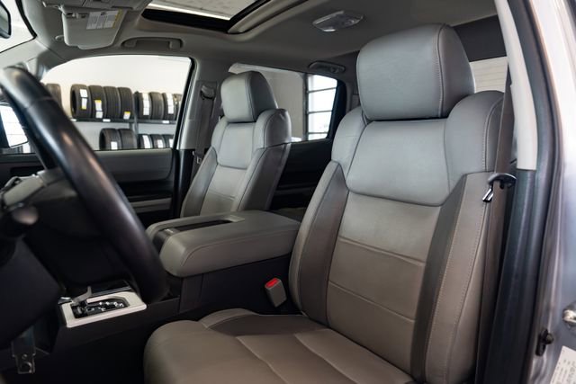 Used 2019 Toyota Tundra Limited w/ Limited Premium Package AWD/4WD image 23
