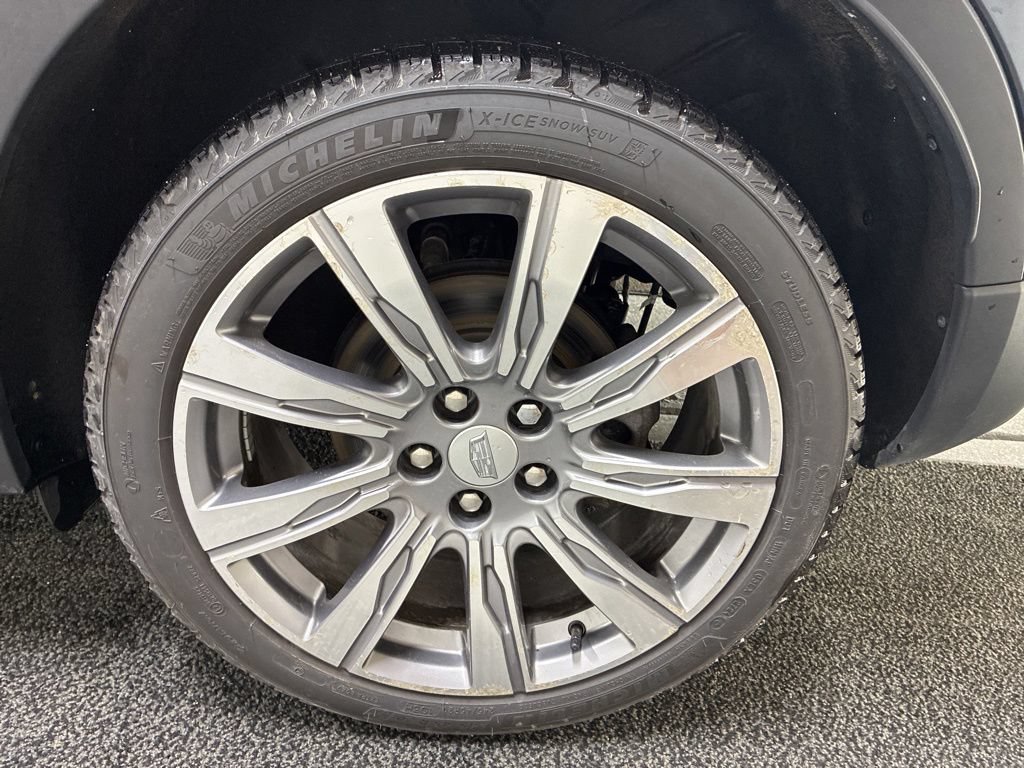 Used 2019 Cadillac XT4 Premium Luxury AWD/4WD image 9