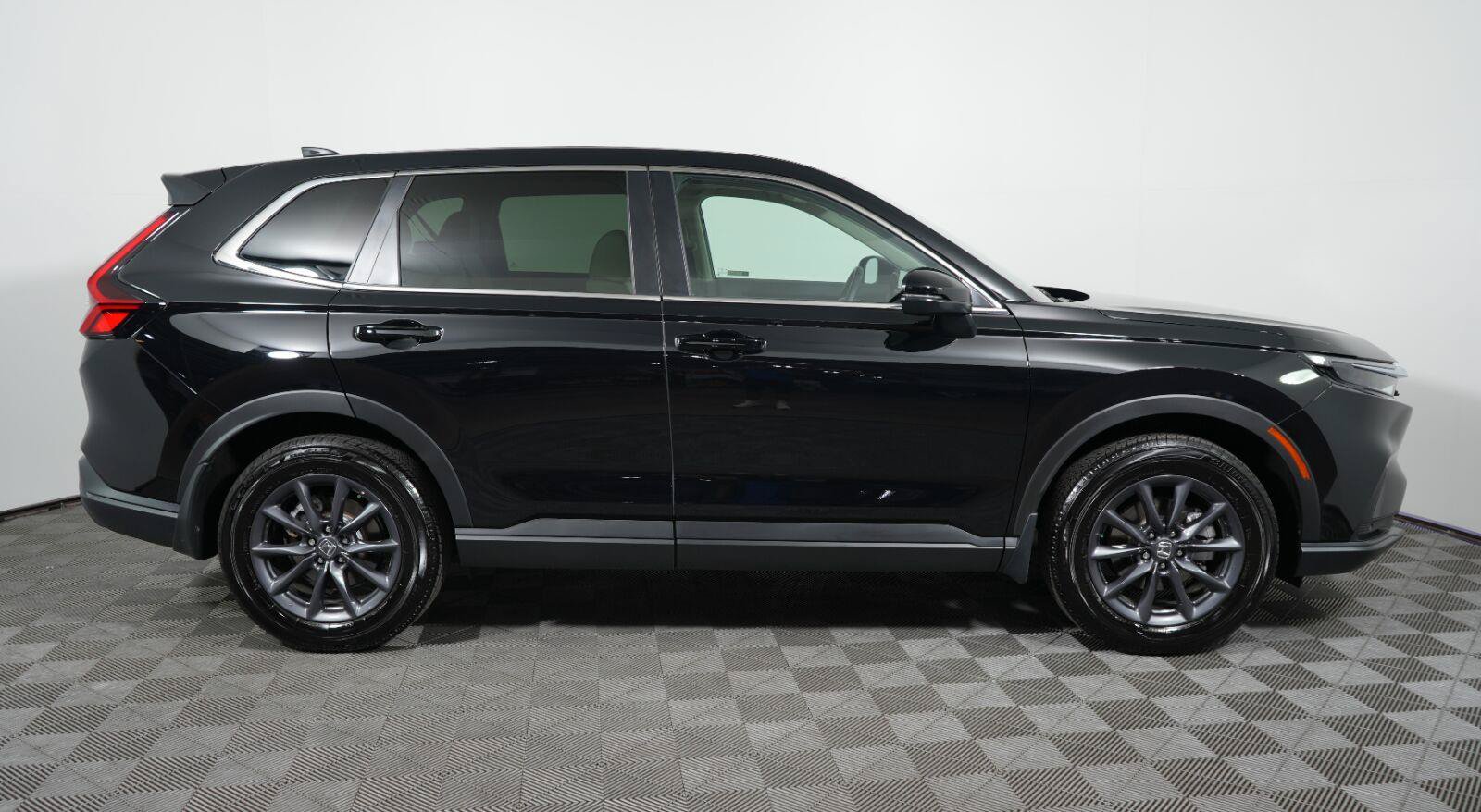 Used 2026 Honda CR-V EX-L image 4