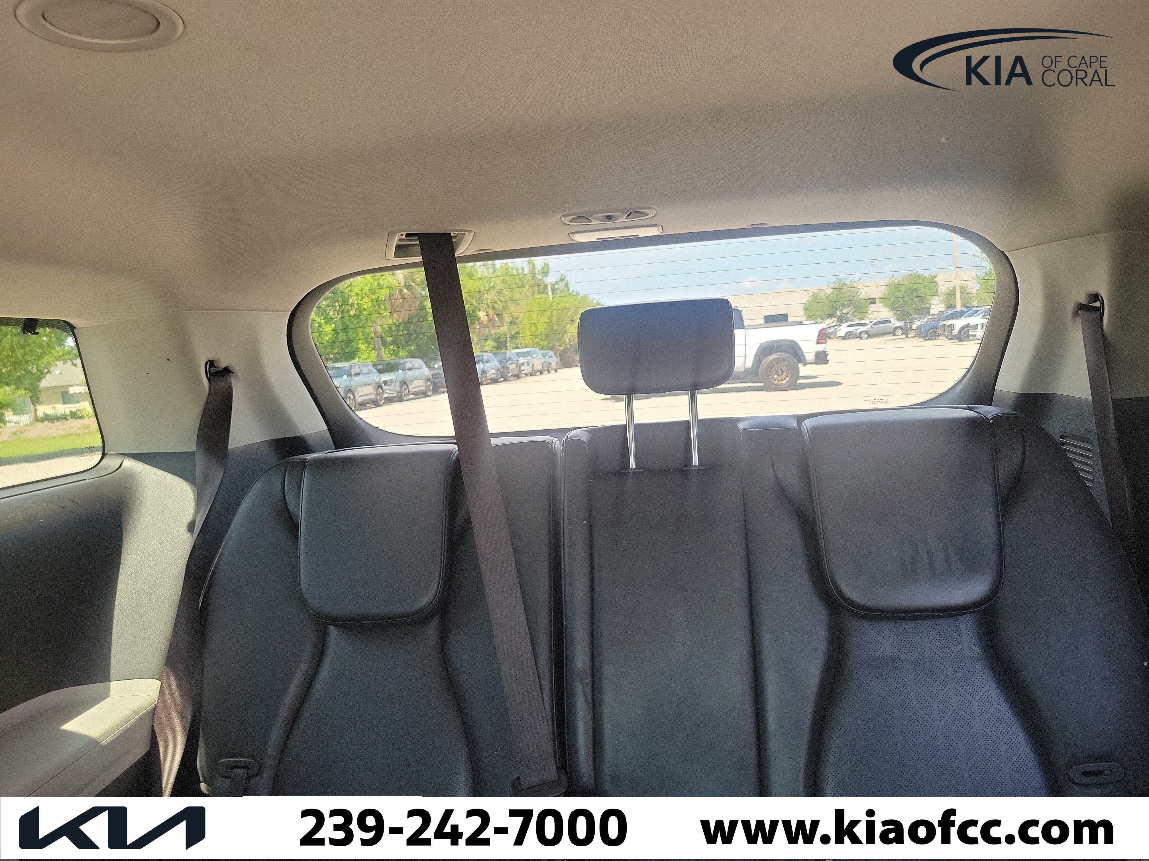 Certified 2023 Kia Carnival SX FWD image 17