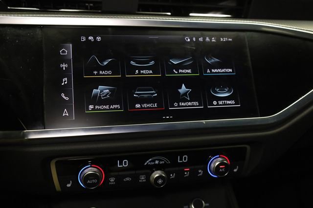 Used 2024 Audi Q3 2.0T Premium Plus image 22