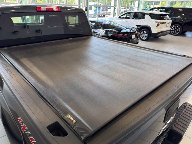 Used 2017 Chevrolet Silverado 1500 LT w/ All Star Edition AWD/4WD image 41