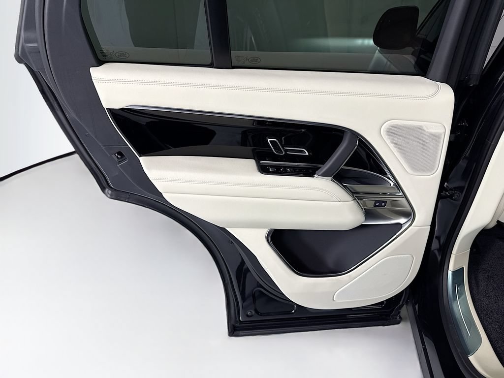 New 2026 Land Rover Range Rover SE AWD/4WD image 26