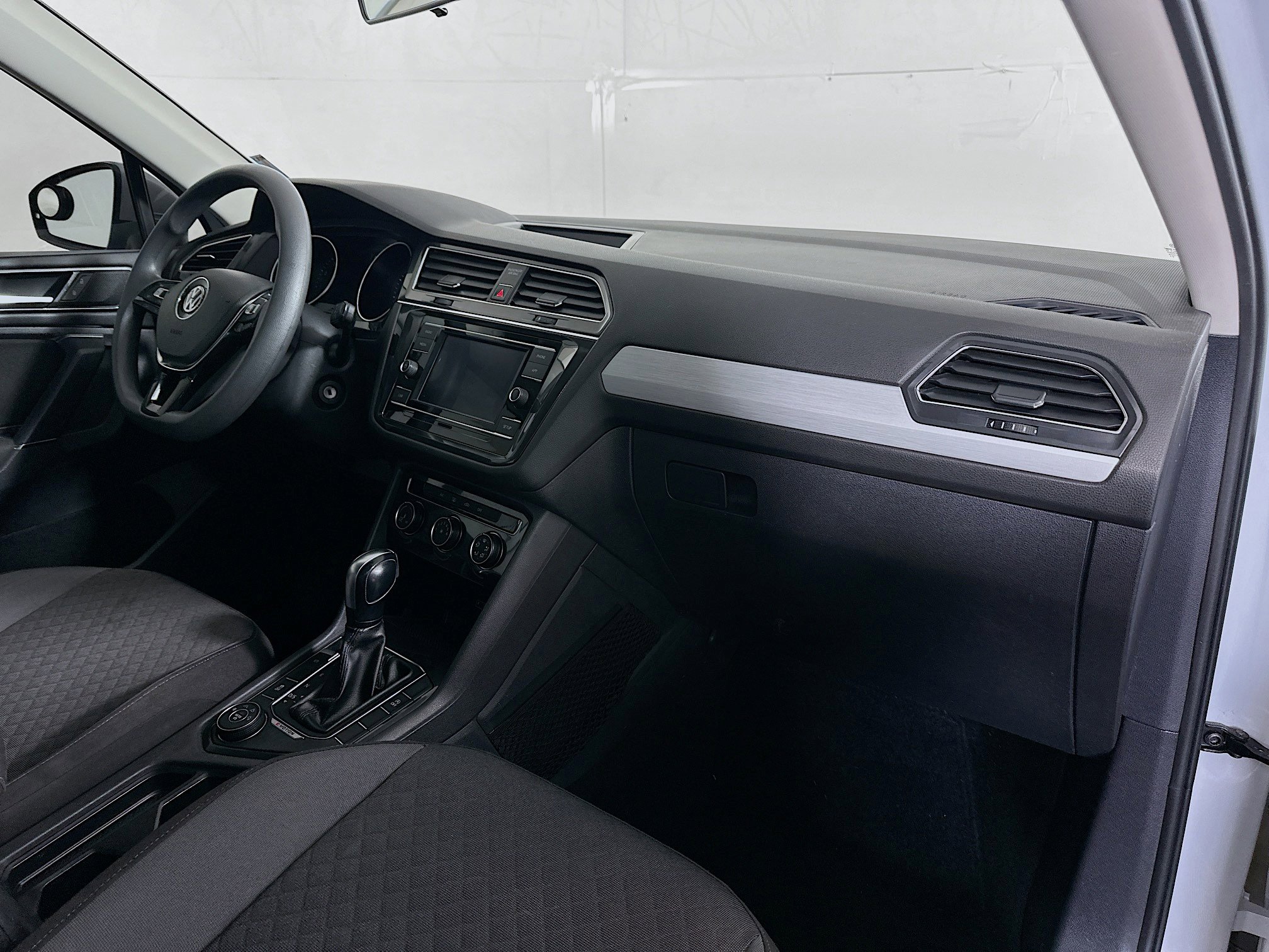 Used 2018 Volkswagen Tiguan S AWD/4WD image 26