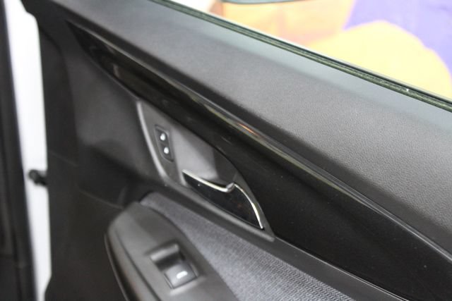 Used 2025 Chevrolet TrailBlazer LT FWD image 9