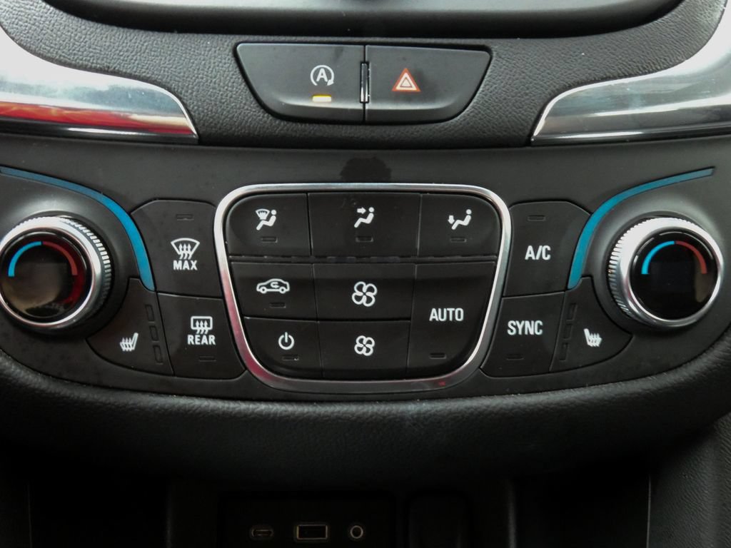 Used 2024 Chevrolet Equinox LT AWD/4WD image 20