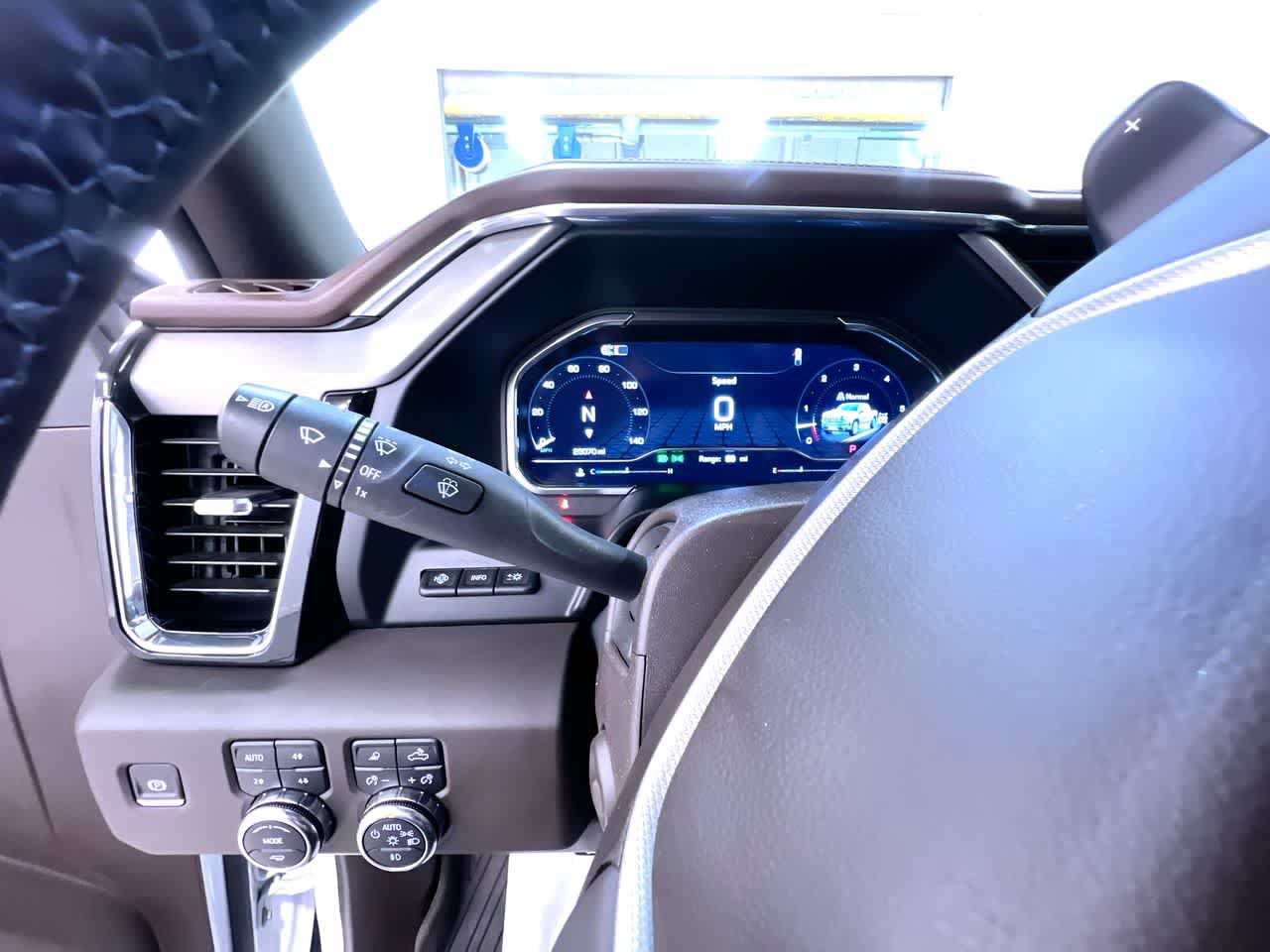 Used 2024 GMC Sierra 1500 Denali w/ Denali Reserve Package AWD/4WD image 18
