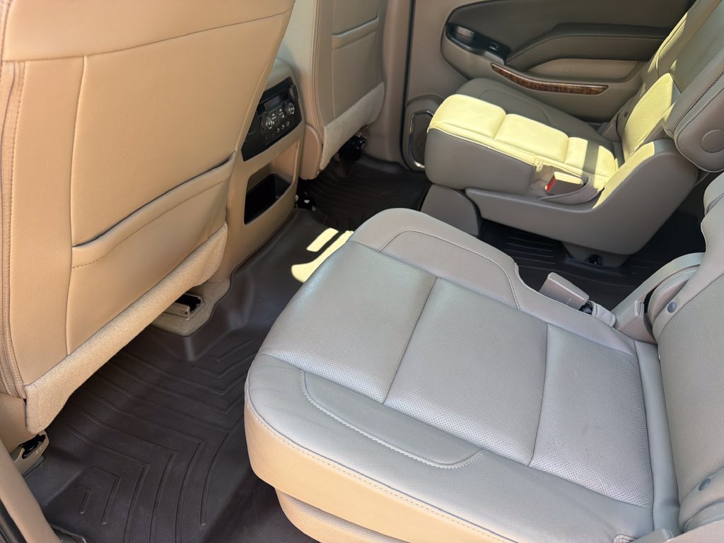 Used 2020 Chevrolet Suburban Premier RWD image 34