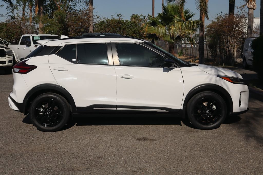 Used 2023 Nissan Kicks SR w/ SR Premium Package FWD image 10