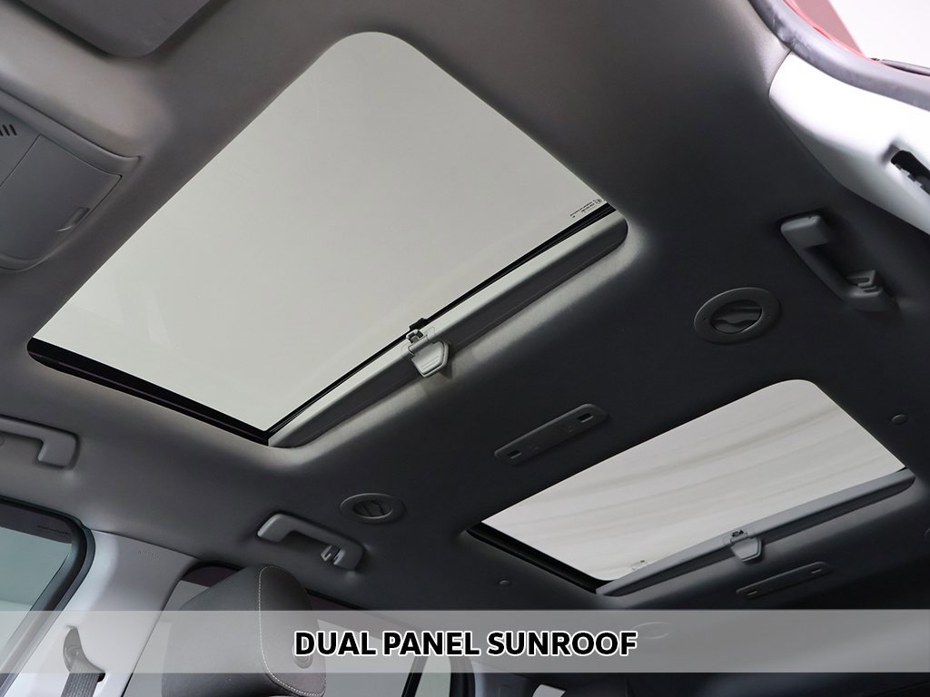 Used 2017 GMC Acadia SLE w/ Driver Alert Package I image 3